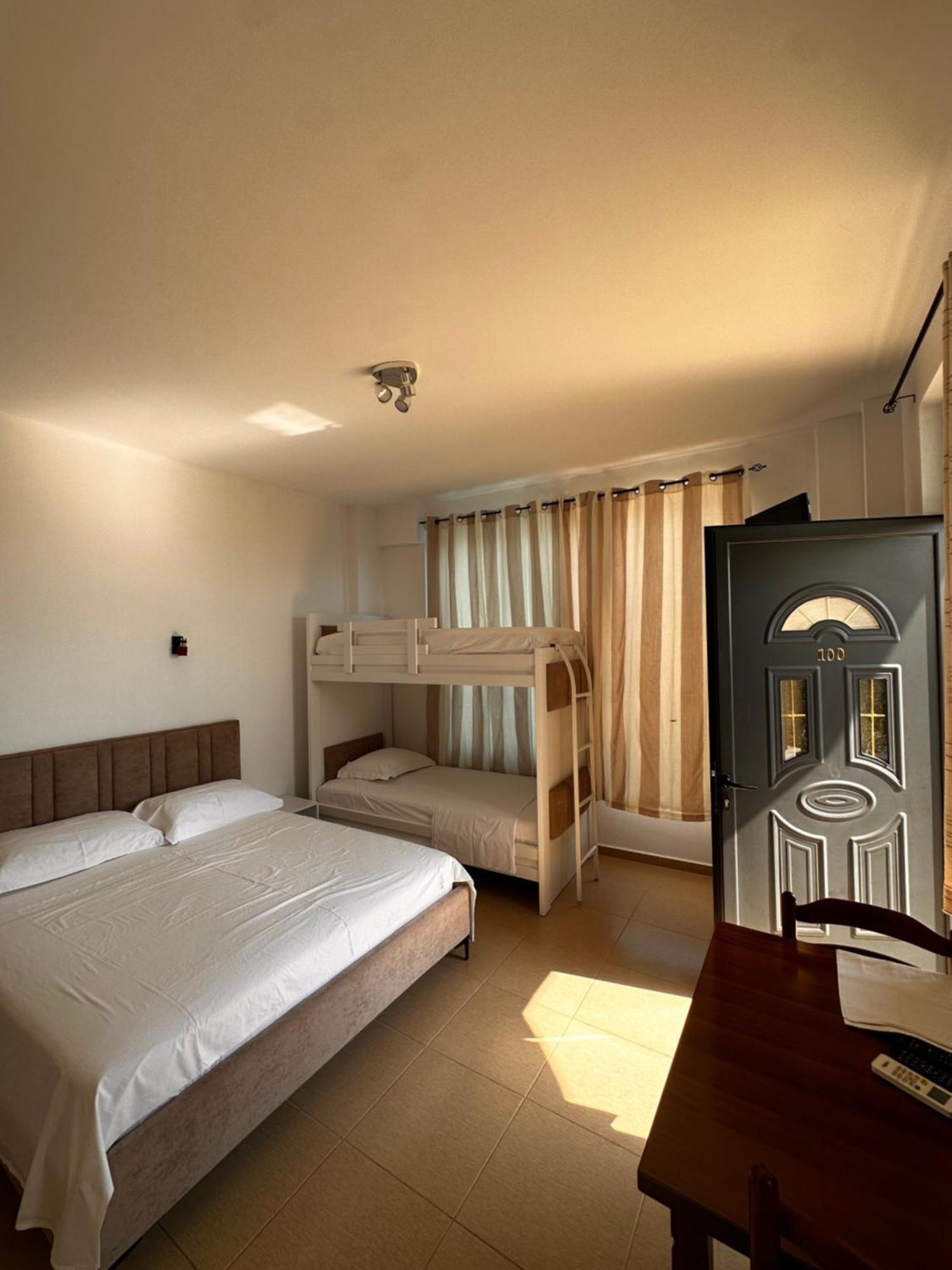 Hotel Belle Vue Ksamil Exterior photo